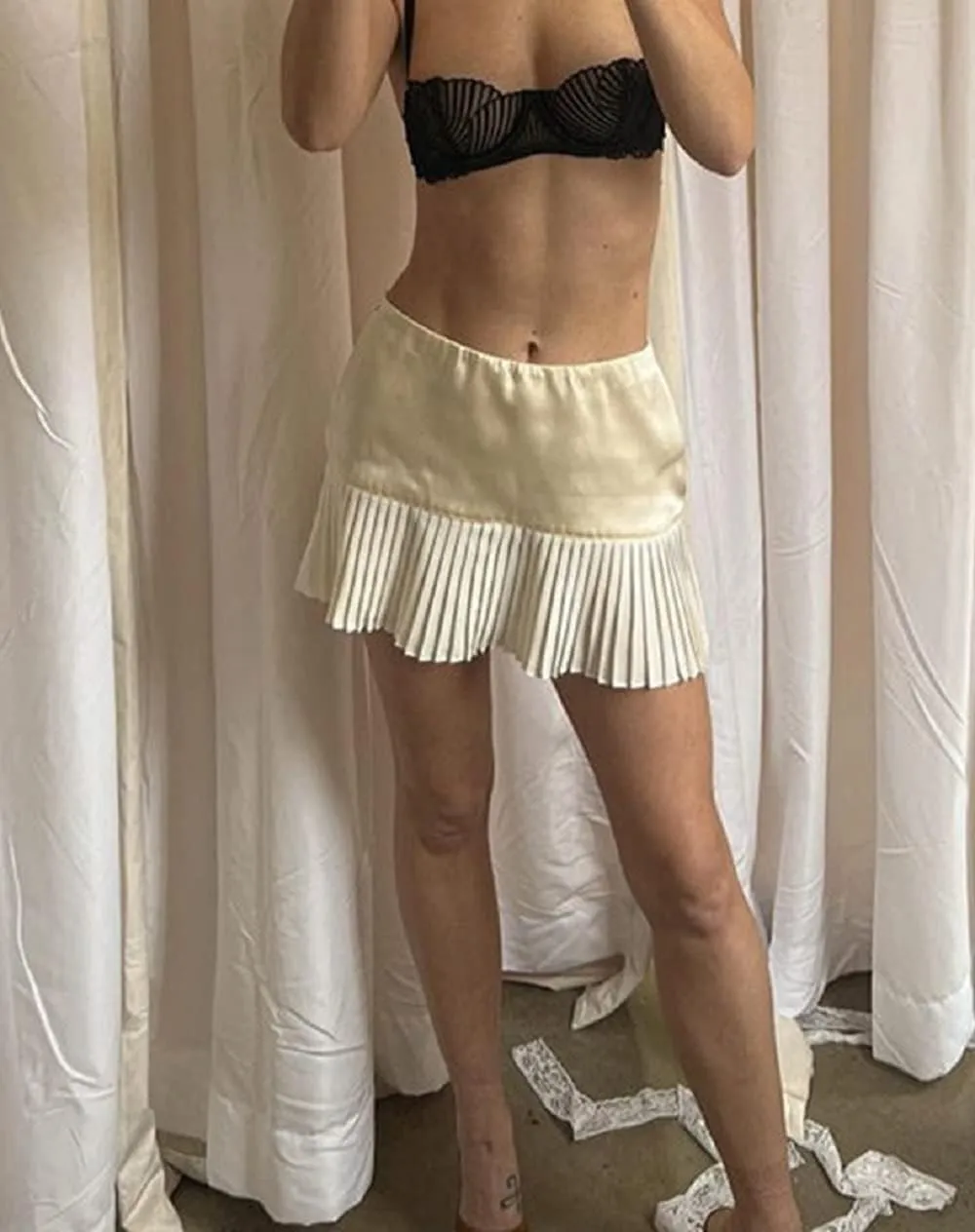 Women Low Waist Mini Skirts Cute Pleated A Line Short Denim Skirts 00s Retro Cargo Skirt Vintage Harajuku Streetwear